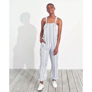 NWT Hollister Striped Linen Overalls, Size: Medium, Color: White/Black Striped